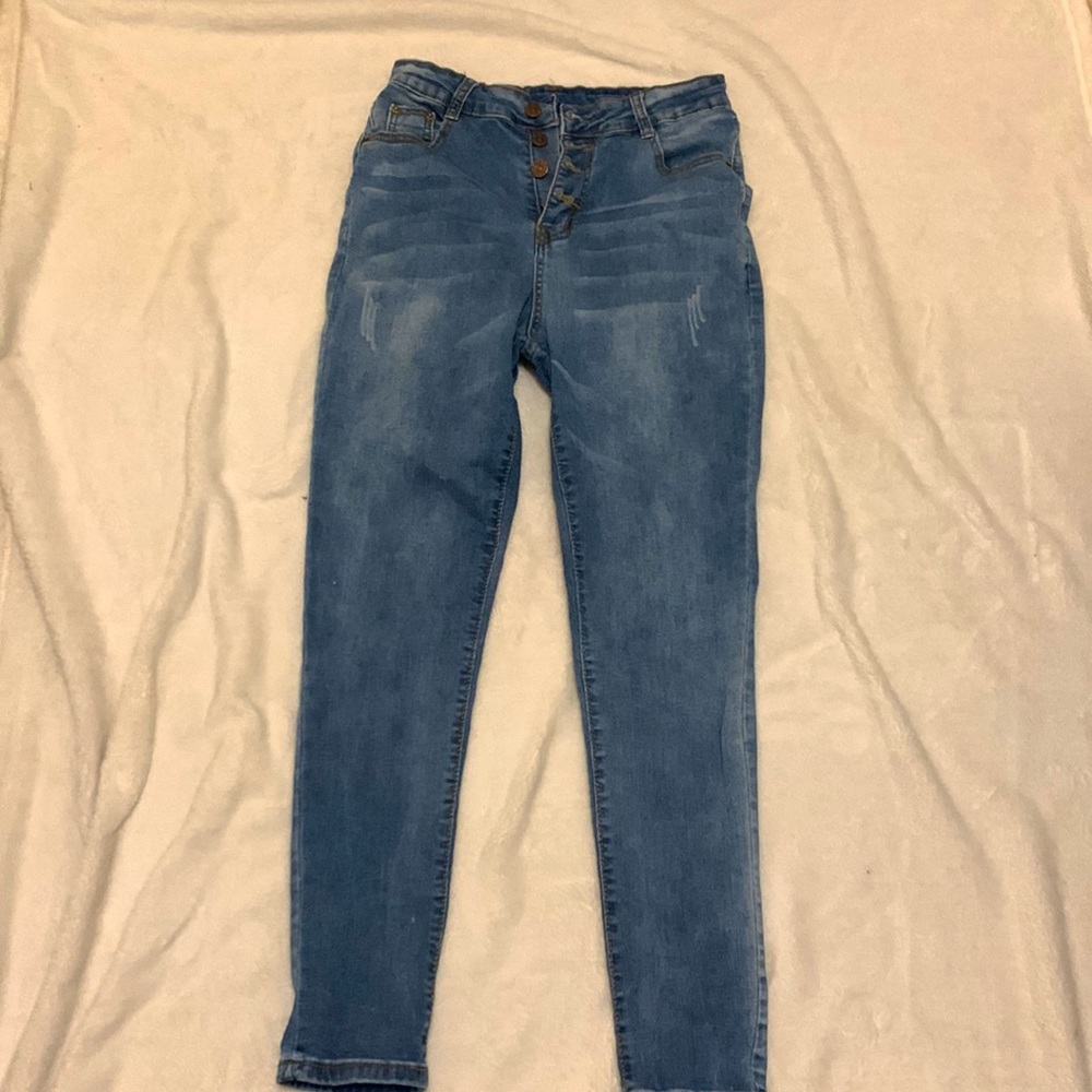 These are jeans I bought from shein that I don’t wear anymore